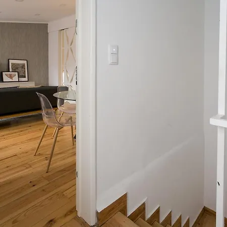 Beautiful & Unique Alfama Flat * ליסבון