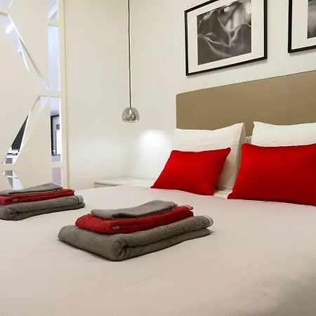 Beautiful & Unique Alfama Flat Apartment